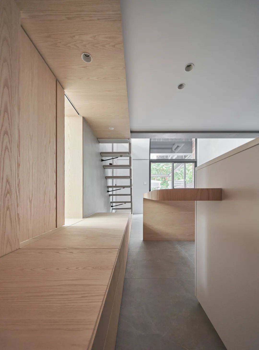 50㎡两居室可折叠的楼梯设计不用时可以贴在墙上