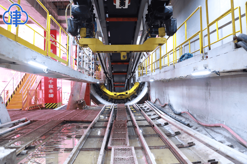 天津轨道交通z2线首条盾构区间顺利贯通