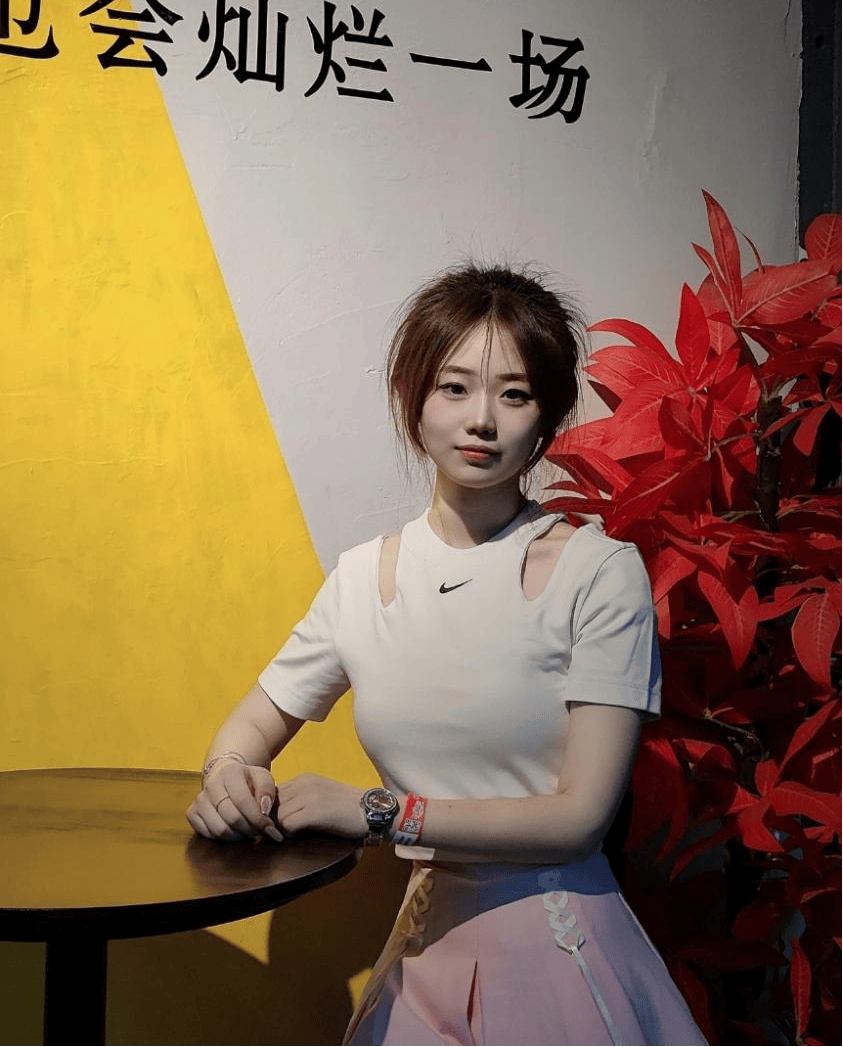 中文系第一批行知之星个人事迹张嘉琪