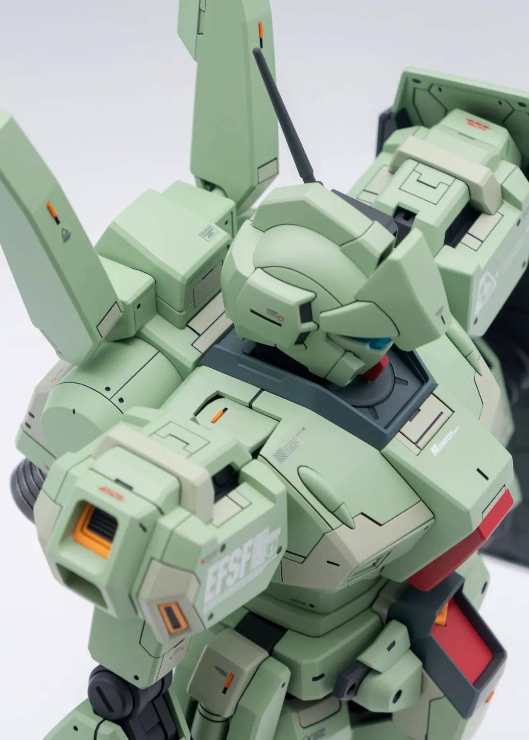 精美流畅的线条这台改完的mg杰刚d型太漂亮