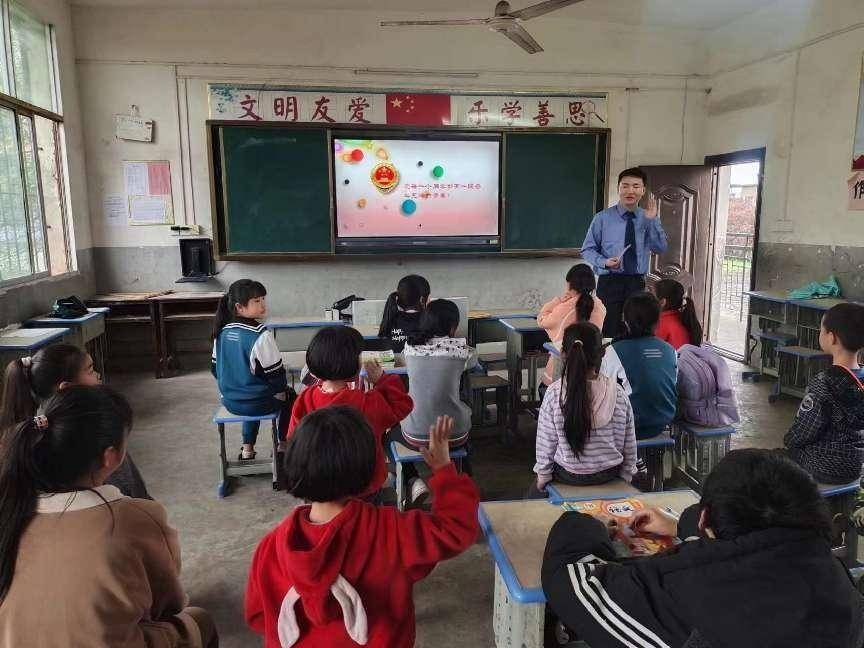 湖北省阳新县检察院:普法宣传进校园,让青春与法治同行