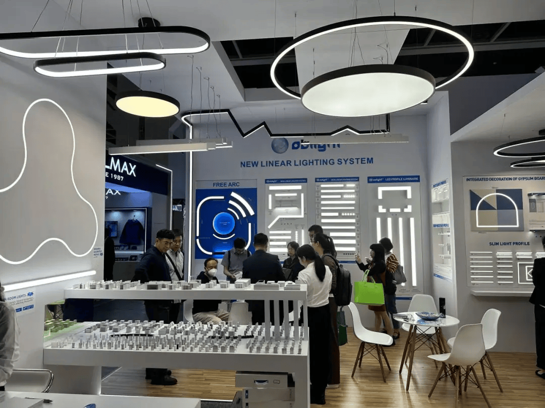 智慧照明创新与发展看2024香港春季灯饰展企业参展新动态