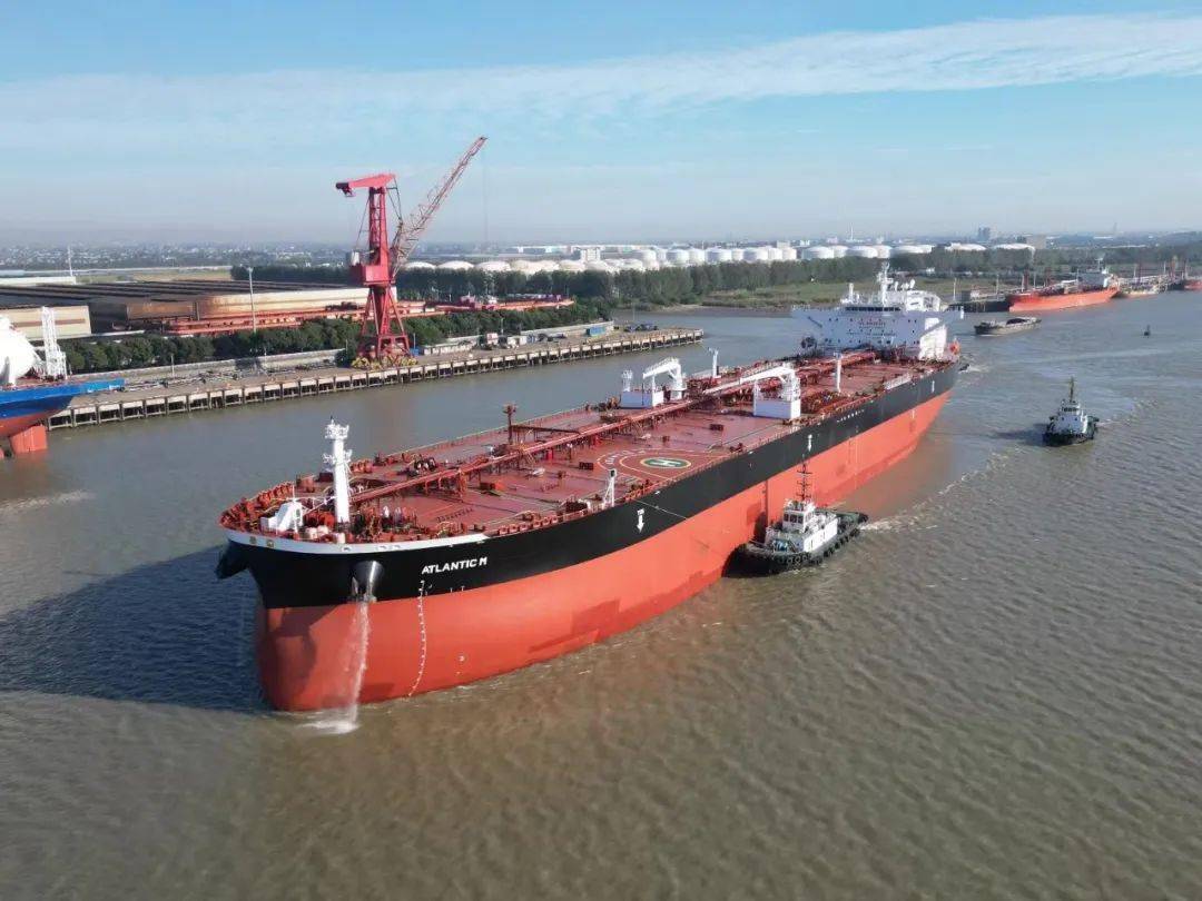 新发集团在新时代造船再订两艘双燃料dflngaframax油轮