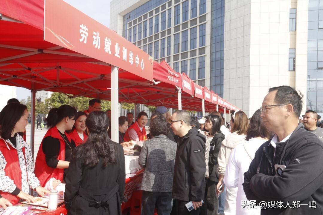 火爆石首市2024年服务民营企业专场招聘会