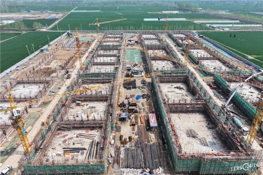 江苏24小时南京未来已来自动驾驶网约车亮相江心洲