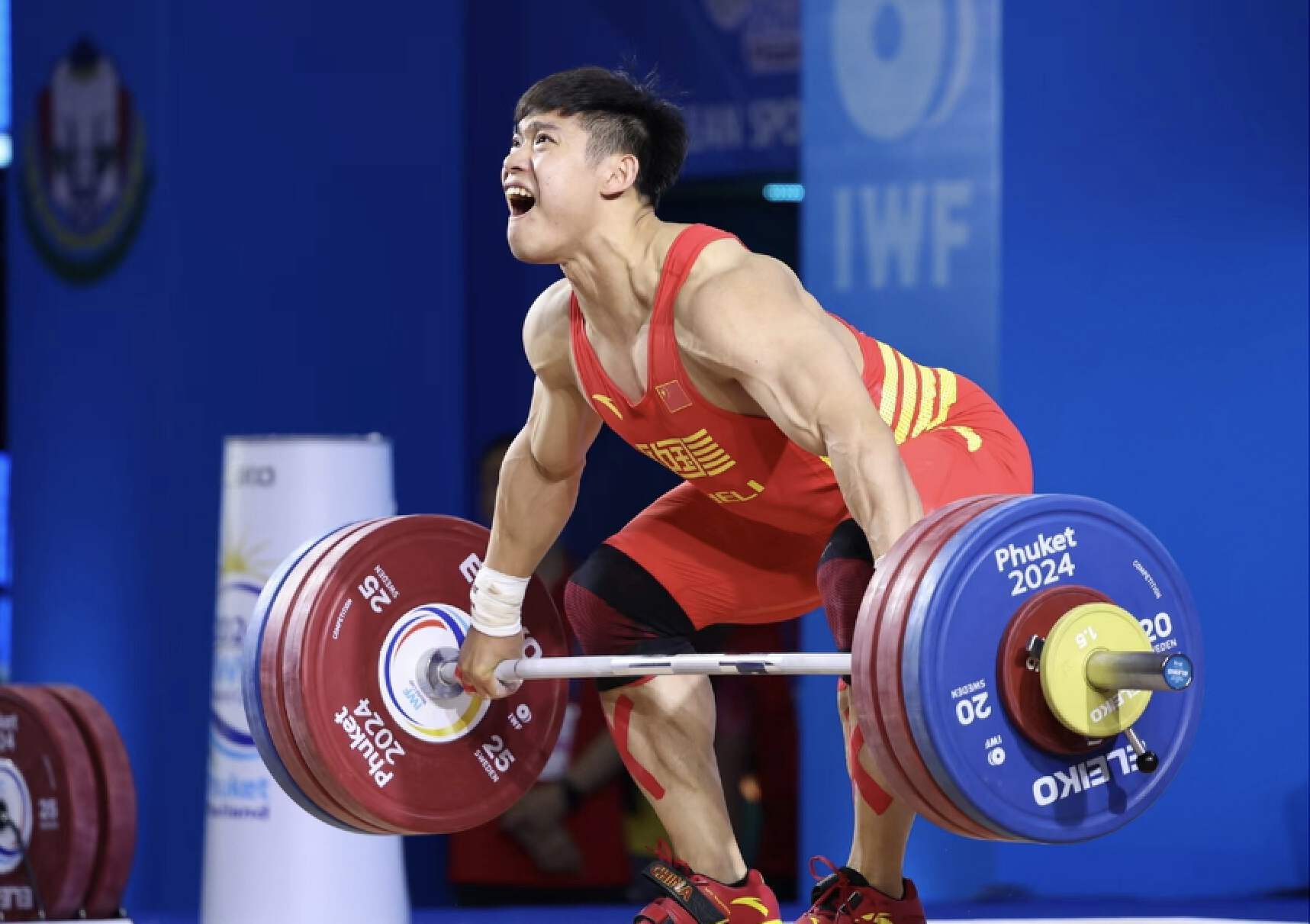 "本次举重世界杯泰国站比赛,中国队派出最强阵容,奥运冠军李发彬,石