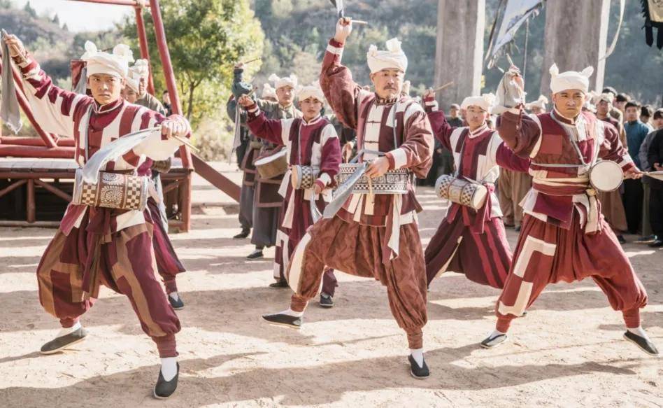 今晚这里谷鼓齐鸣