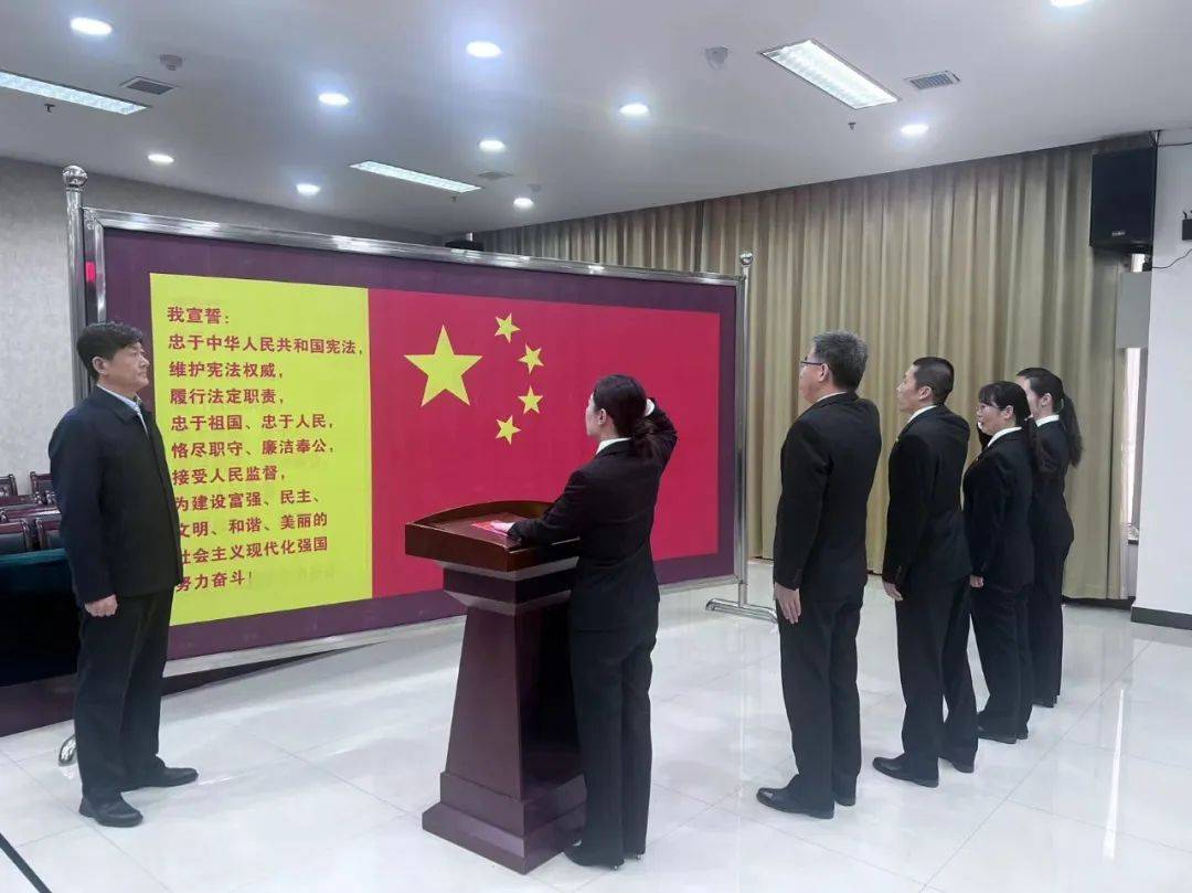 望都县十七届人大常委会召开第20次会议