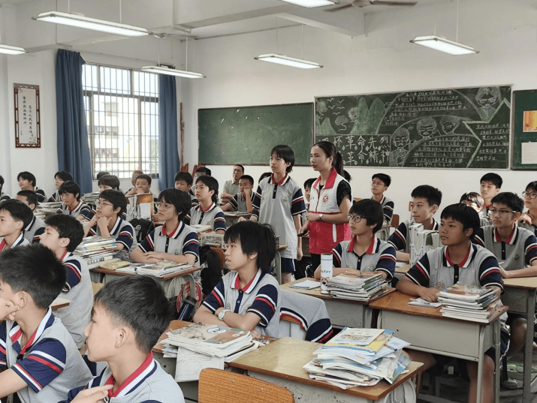 台山市邓树椿中学图片