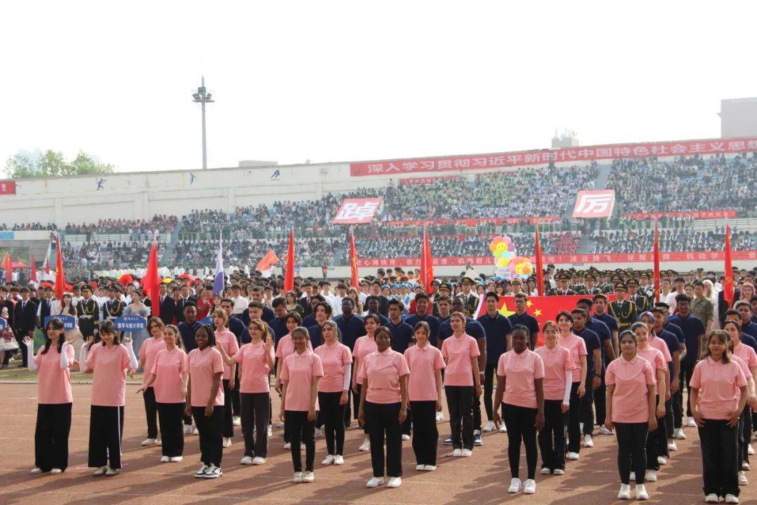 外国语与国际关系学院文学院书法学院法学院计算机与人工智能学院历史