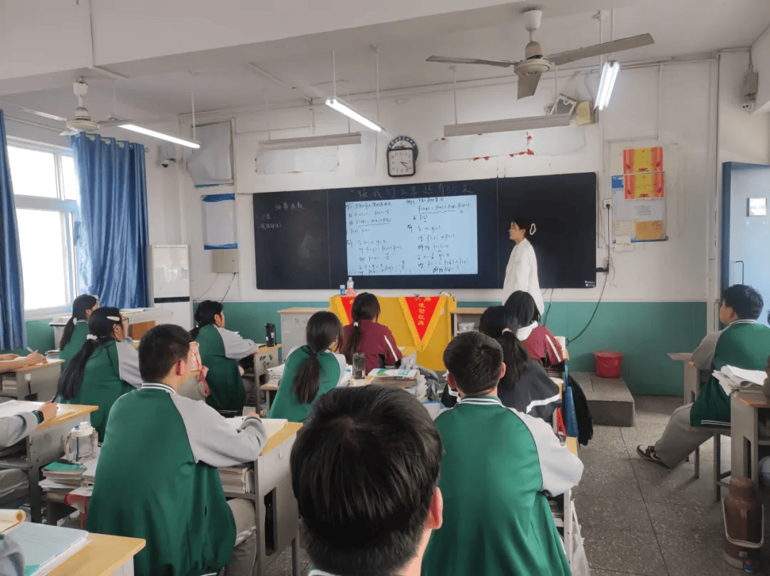 青年教师展芳华岗位练兵提技能平顶山市第四中学举行青年教师岗位大