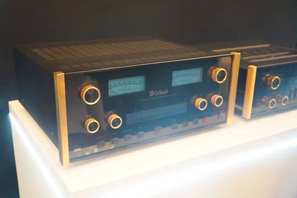 展会现场672024siav第31届上海国际高级hifi演示会上