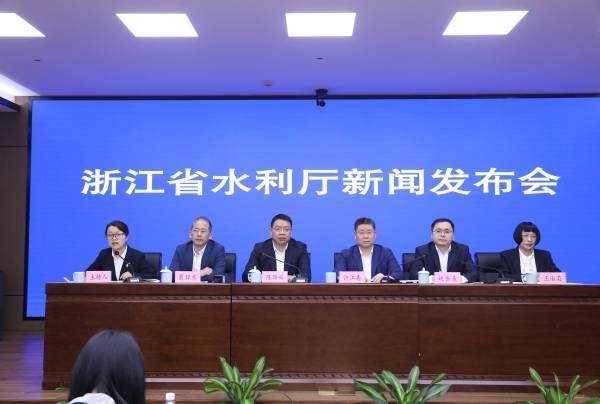 厅计划处处长许江南,厅运管处处长葛捍东,厅防御处处长姚岳来,省水文