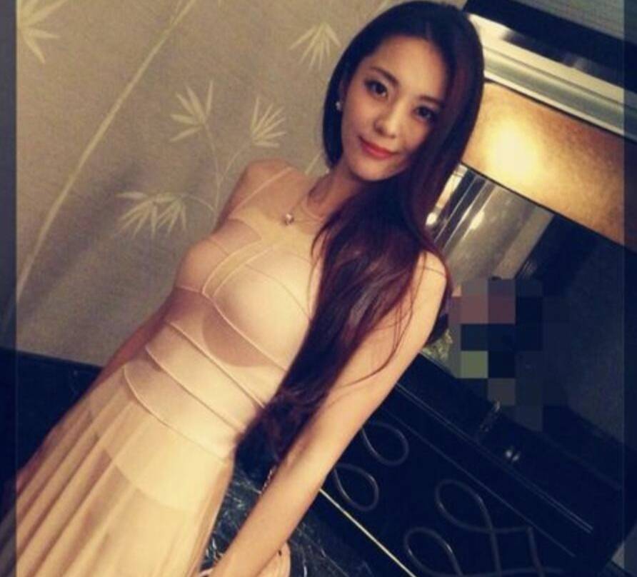 范曾在个人帖文中表达了对新婚妻子徐萌的感激之情.