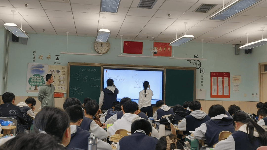 青岛九中举办高二级部青年教师汇报课(二)_思考_引导_课堂气氛