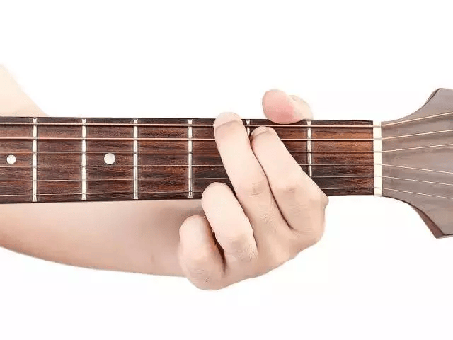 吉他入门五分钟让你学会必学初级和弦