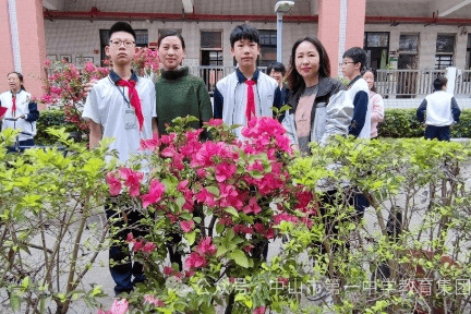 百千万工程在这所中学校园遇见春日最美繁花