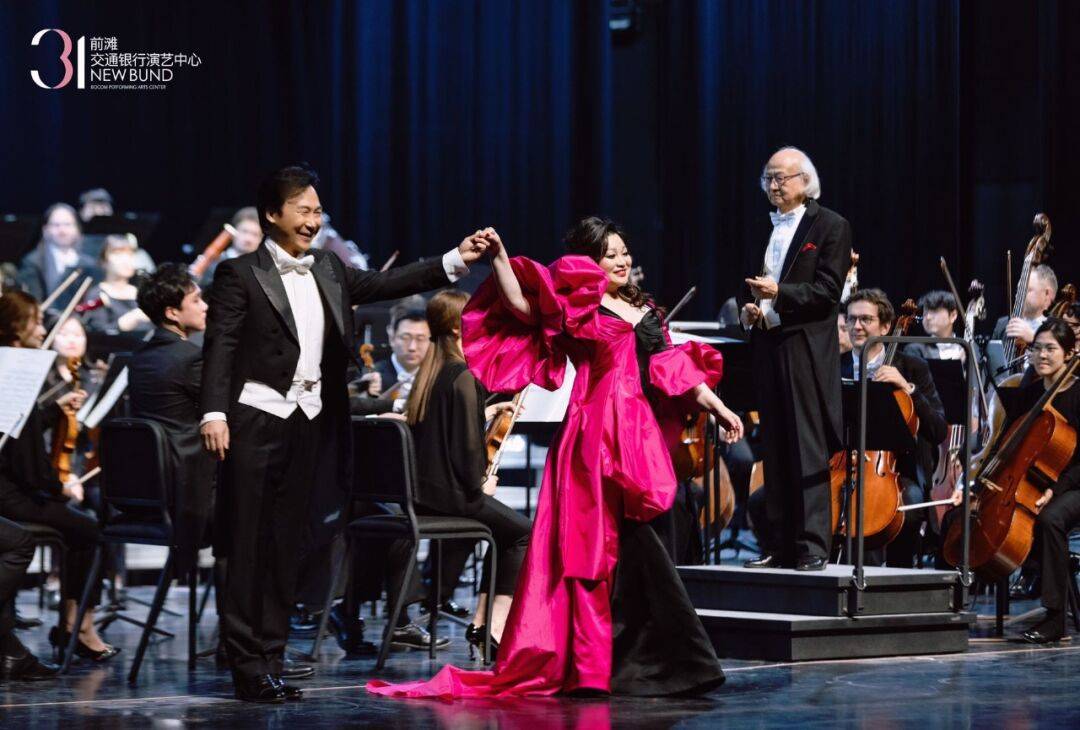 与黄英一同漫步时光聆听东方夜莺唱响世界之声