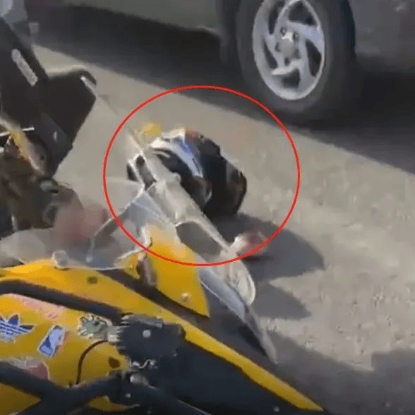 横批:五一畅玩_游船_风筝_事故