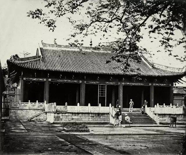 从光孝寺远眺六榕寺广州番坊中的寺庙(一)广州番坊中的寺庙(二)