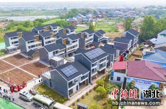 湖北大冶16栋新型农房交付