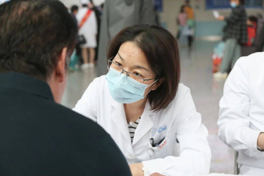 全国肿瘤防治宣传周结直肠癌成为新杀手义诊现场专家这样说