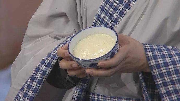 神了鸡蛋这种吃法大补气血还能生黑发甩老花越早吃越好