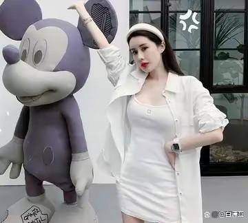 韦雪拒绝4000万分手费母凭子贵获9亿王思聪她才是顶级玩家