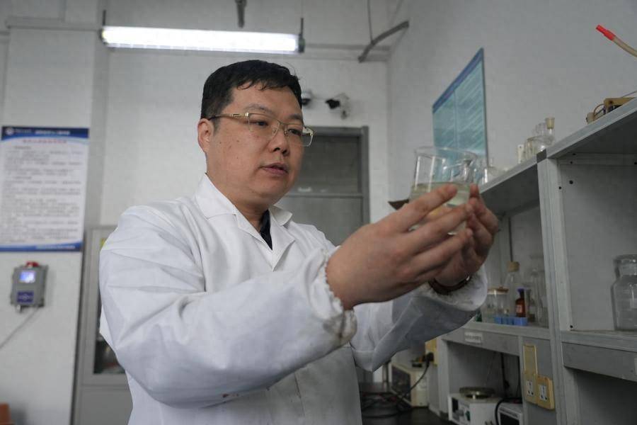 并投入企业生产,青岛这位高校教师为提质增效"破局"_曹宁_技术_应用