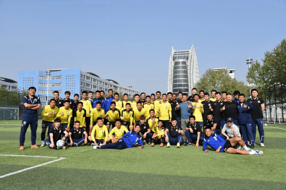 福美助力省会高质量发展走进二中实验学校激励学子