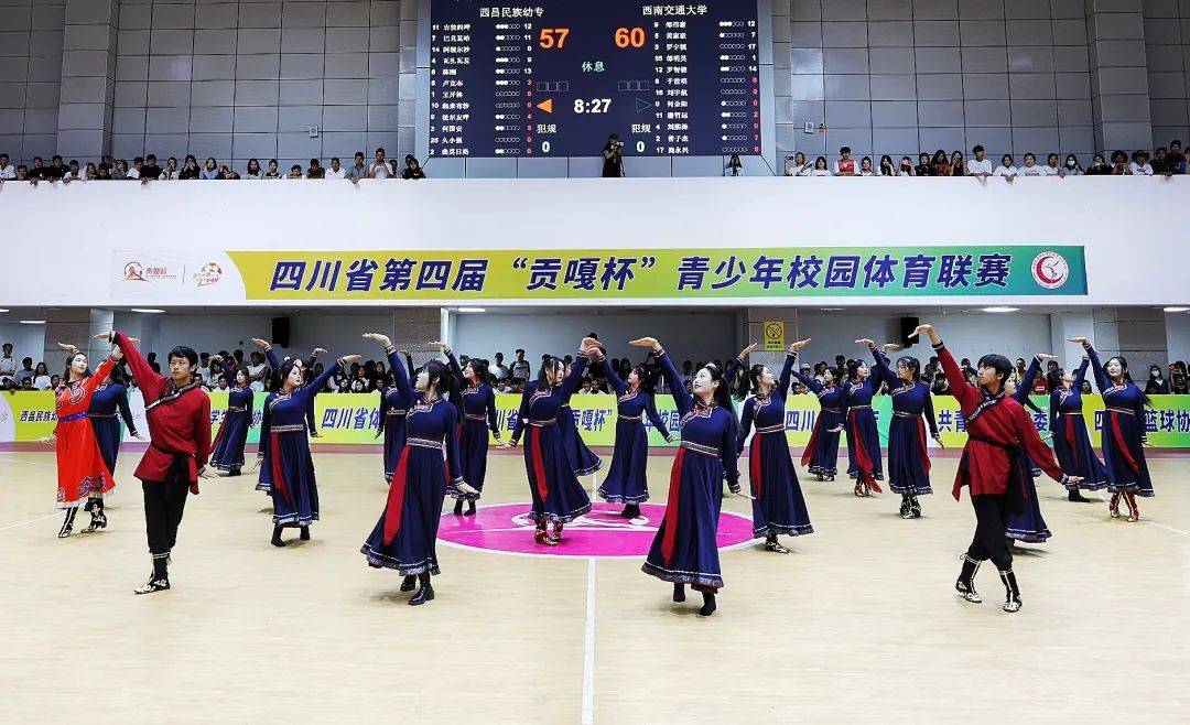 经过四节的激烈角逐,西南交通大学最终以出色的表现取得了胜利,比分