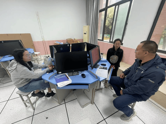 教学视导重知行学科研修助成长记金陵小学迎区教师发展