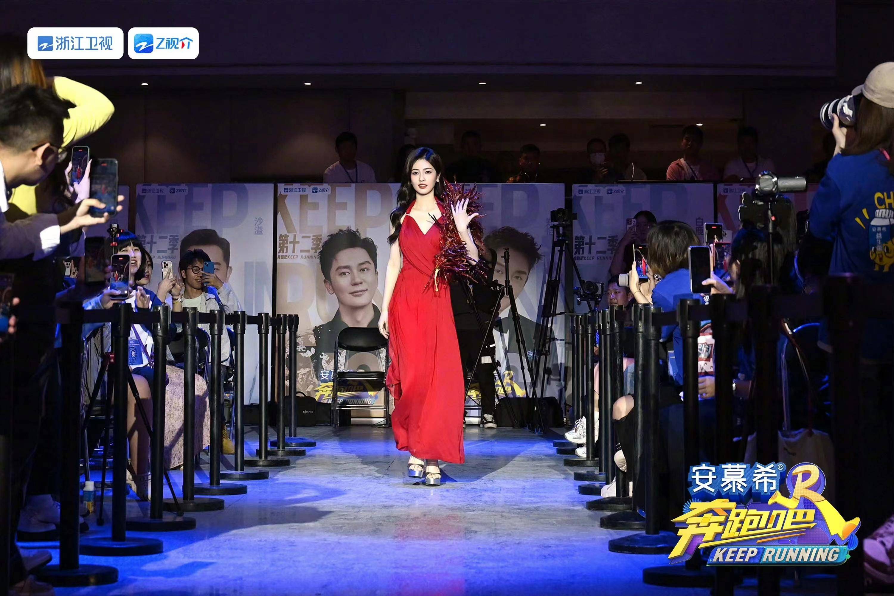 《奔跑吧》第十二季先导片今晚播出!"跑男团"发布会揭秘新鲜感