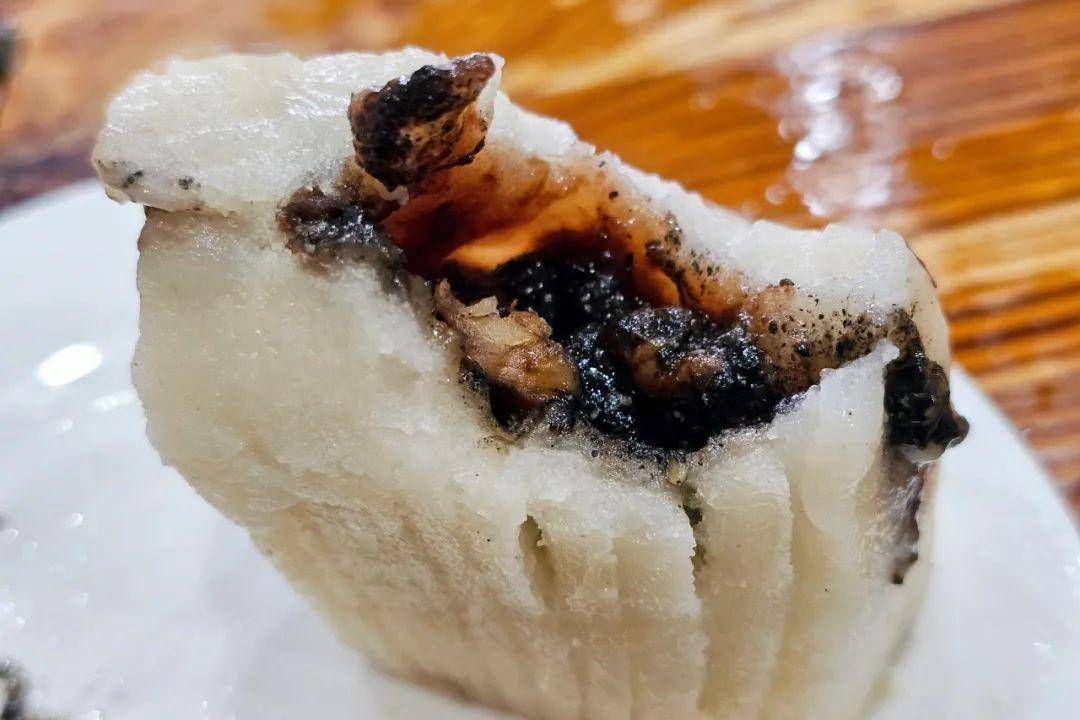 如果说苏州方糕是单味型,那这里的方糕就是复合性口味,芝麻,核桃