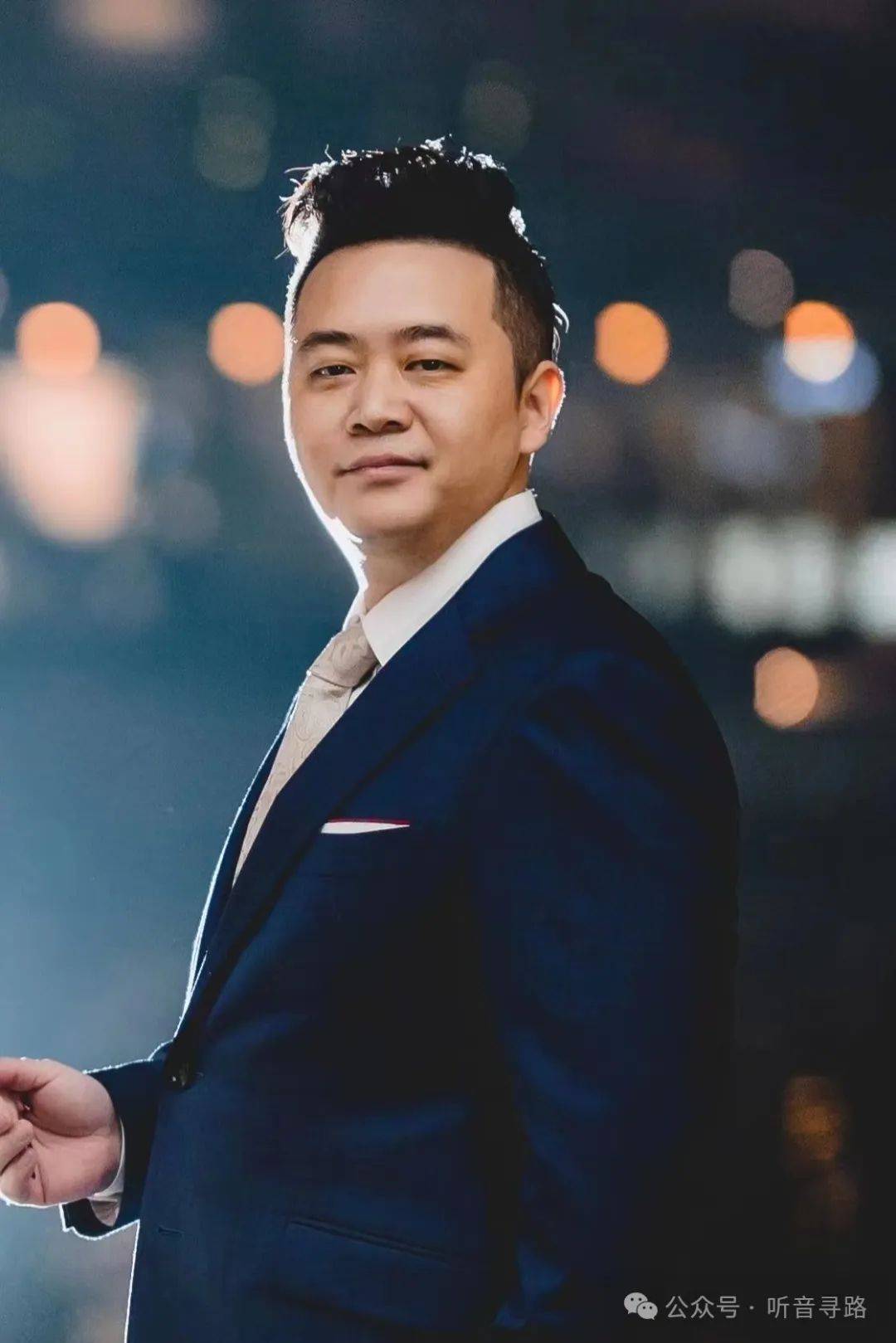 新专辑《返本开新——唐俊乔教授与上海音乐学院竹笛乐团音乐会集萃》