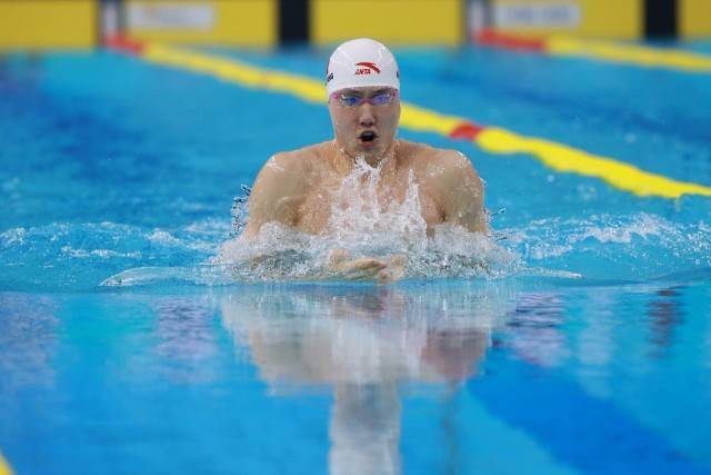 潘展乐领衔中国男子400米自由泳项目复勇,张雨霏用金牌庆生