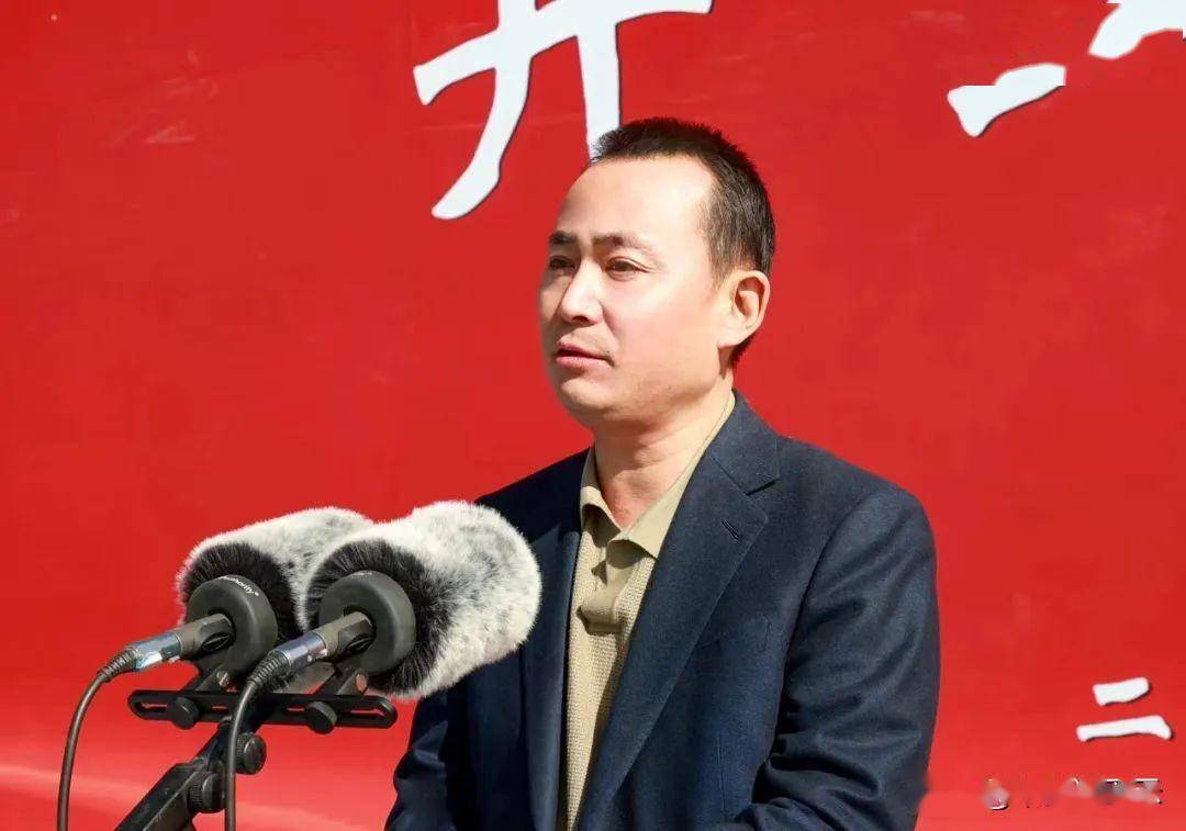 瓜州县现任县长杨栋图片