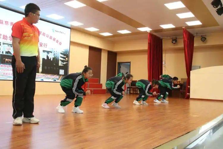 "奥运冠军来给我们上课啦" 星能冠军助学项目走进鄠邑区惠安小学