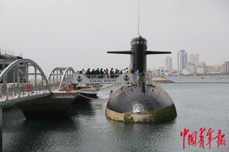 在这些传奇舰艇上 感受人民海军走过的峥嵘岁月