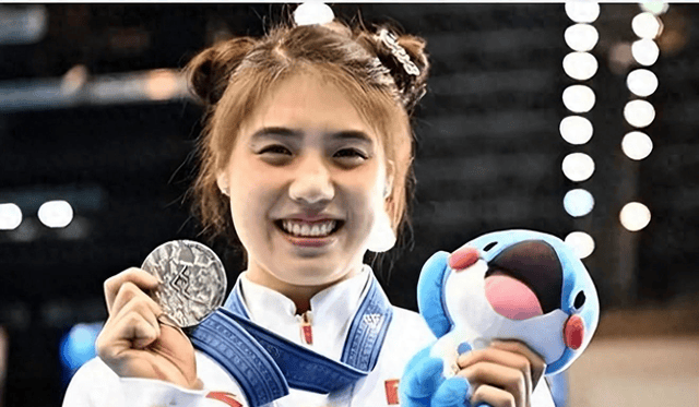 不是张雨霏,宁泽涛官宣喜讯,新归属惊喜,父母开心,孙杨祝福