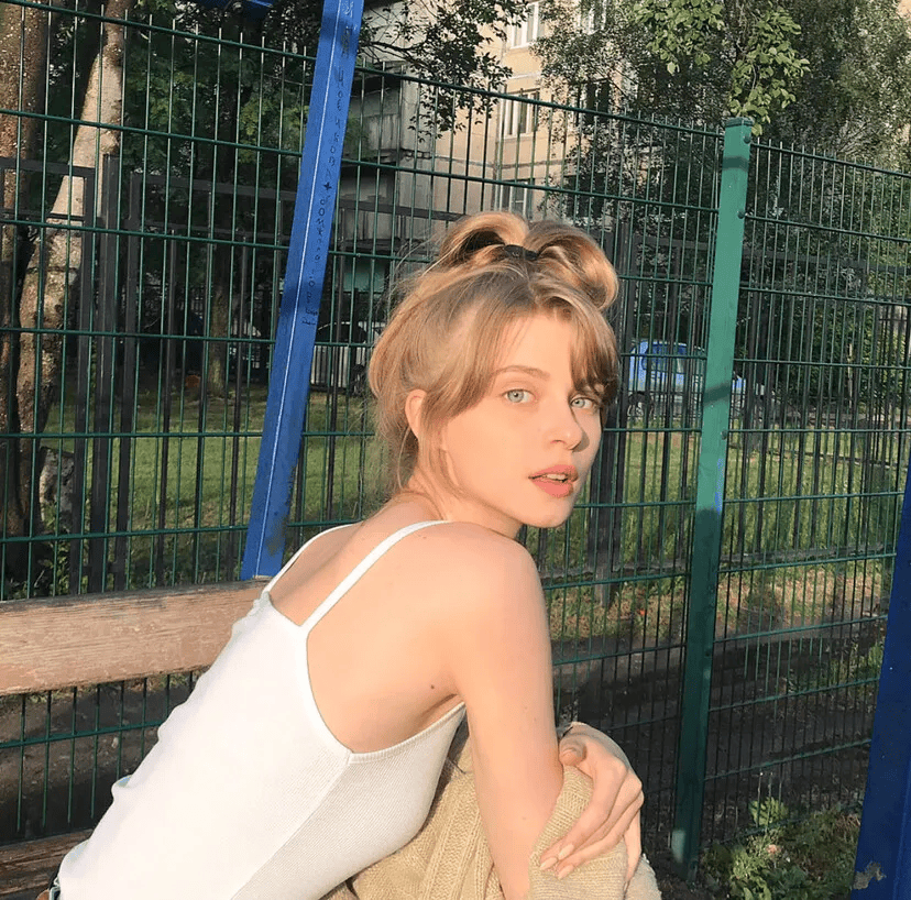 ins头像 | 67别人已经是一房两人三餐四季