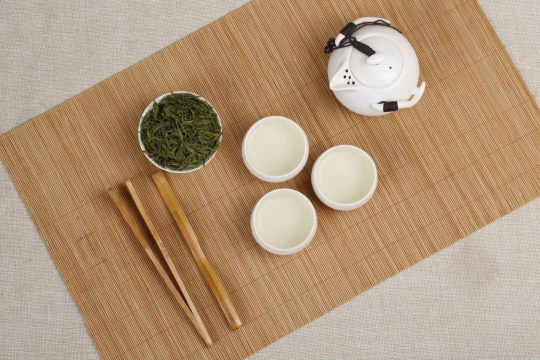 焱壶紫砂|福建白茶,把时光的味道打包品尝,最盼的就是那一口春茶.