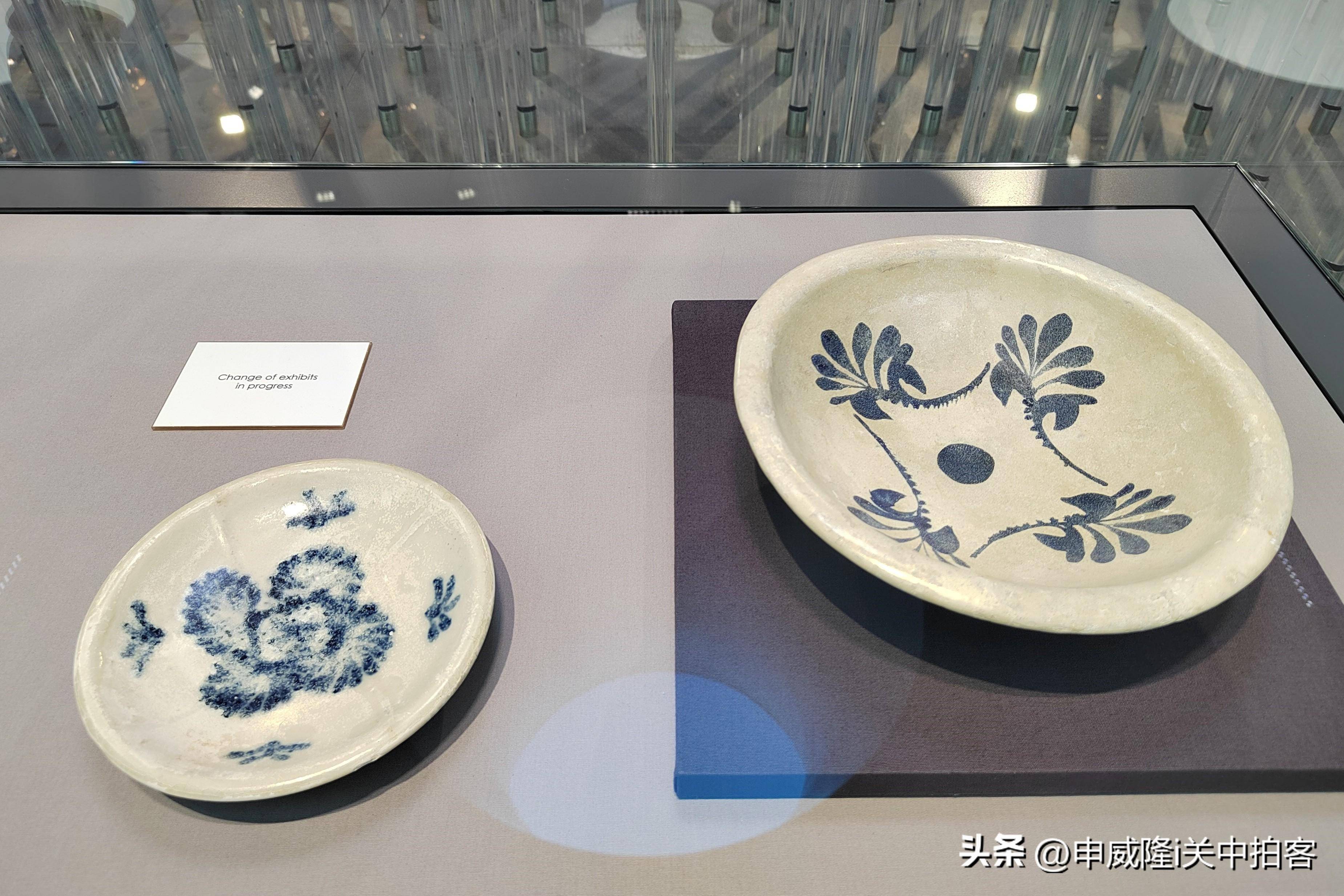 新加坡:欣赏唐代"黑石号"沉船出水文物