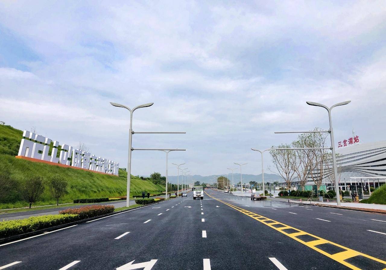 三岔湖站开通运营 成都未来科技城首个高铁站来了!