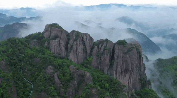 4月20日,五指岩景区又添新景点——"佛手圣境"正式对外开放.