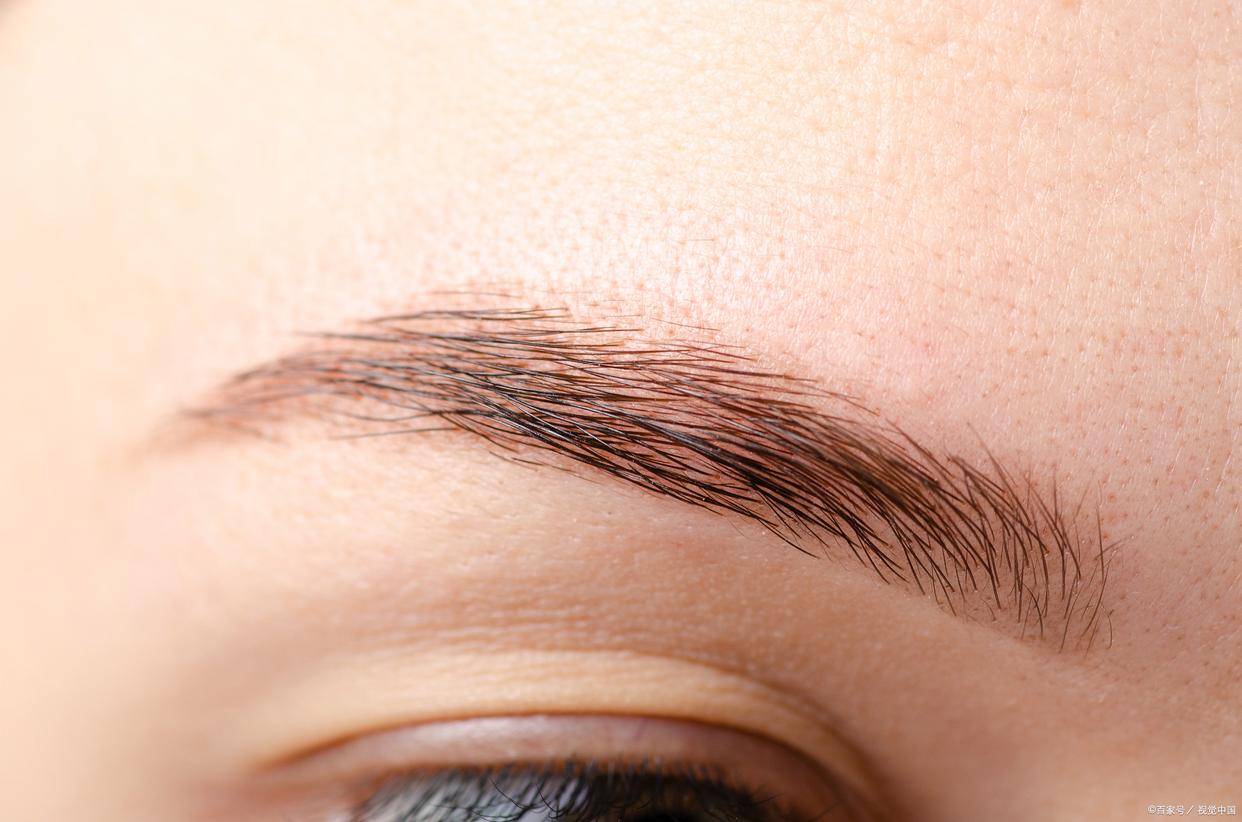 眉毛的奇妙功能:保护,表情与美容的完美结合
