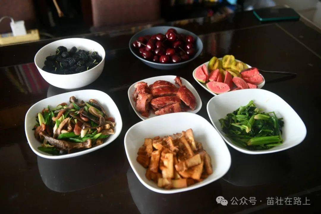 翠微大厦美食图片