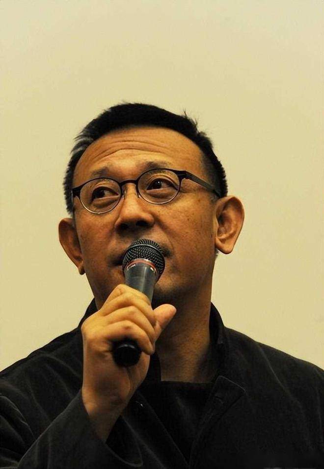 事实证明,消失6年的"鬼才导演"姜文,已经走上了另一条道路