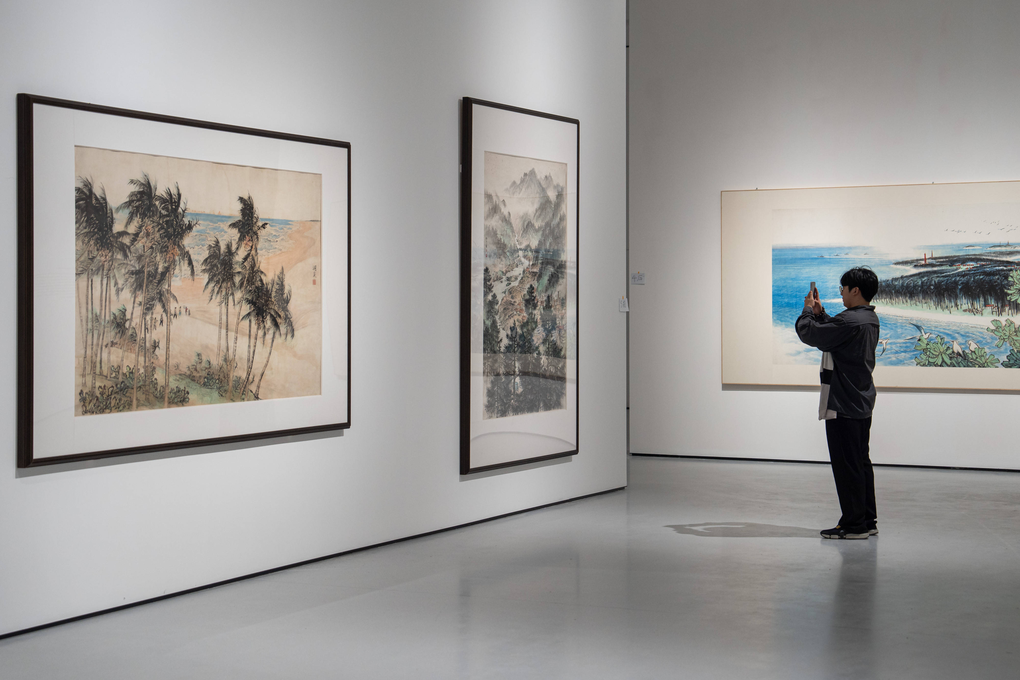 广东美术馆馆长王绍强揭秘:新馆体量空前,八大展览飨观众