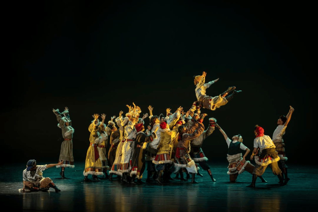 喜报 | 省文化艺术职业学校舞蹈作品《扎西的蓝天梦》喜获 "荷花奖"